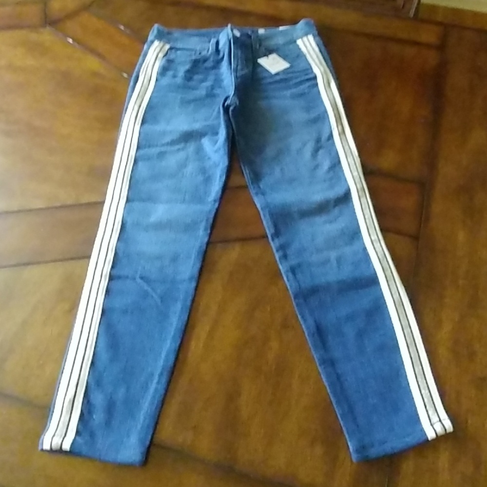 NEW TRENDY SOFT COMFORTABLE JEANS
